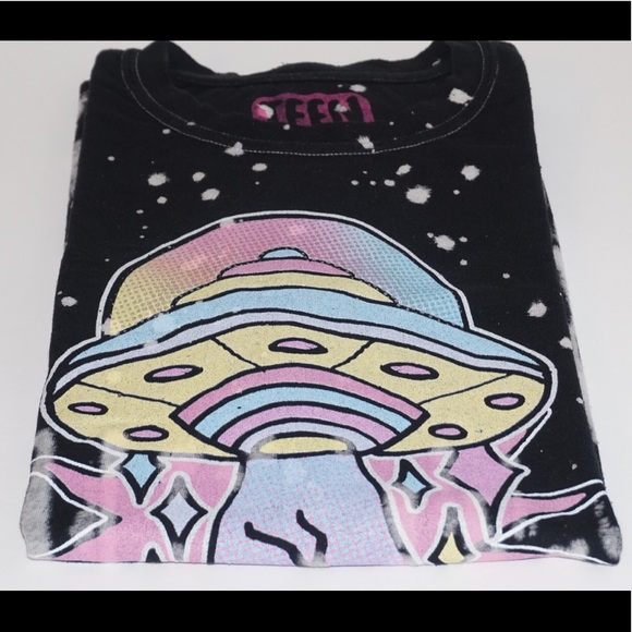 Teen Hearts Stay Weird UFO Black Tie-Dye T Shirt - Picture 2 of 5